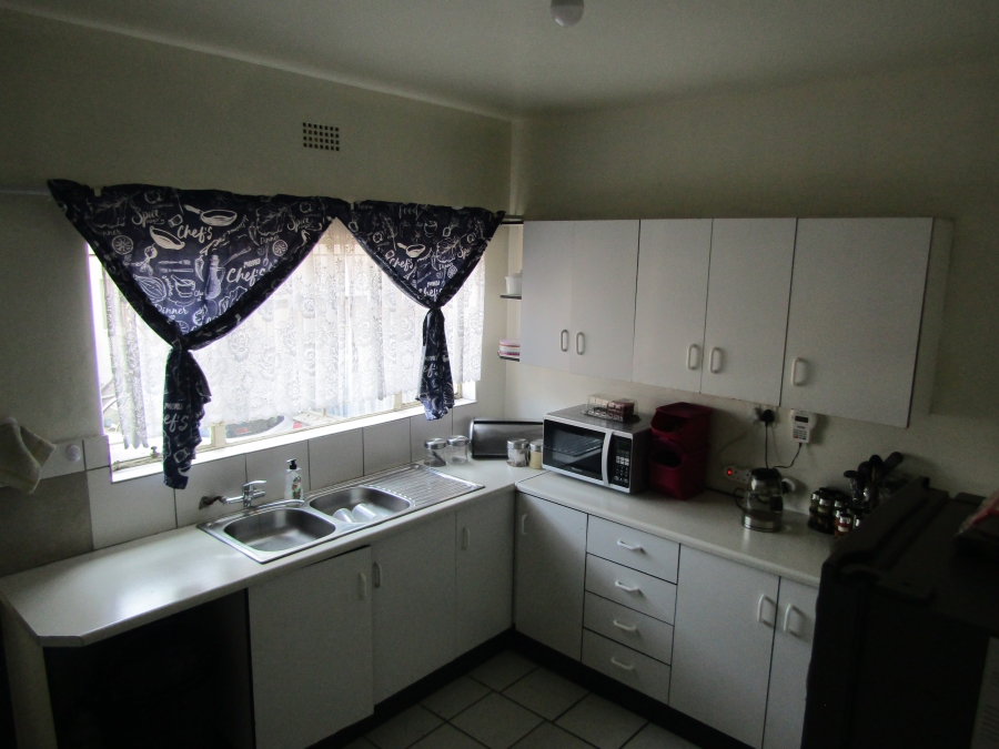2 Bedroom Property for Sale in Turf Club Gauteng