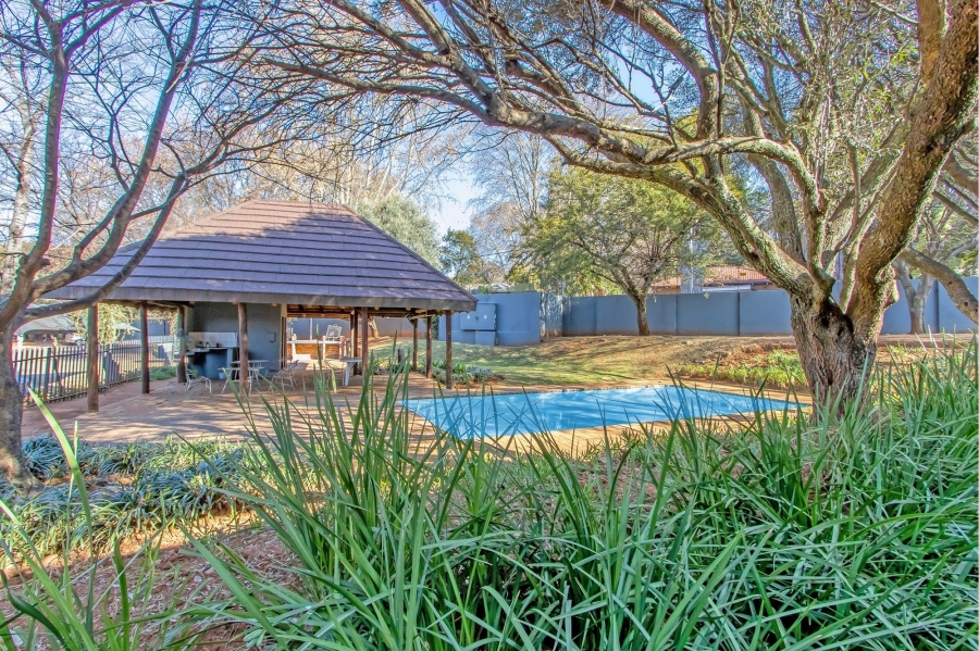 2 Bedroom Property for Sale in Westdene Gauteng