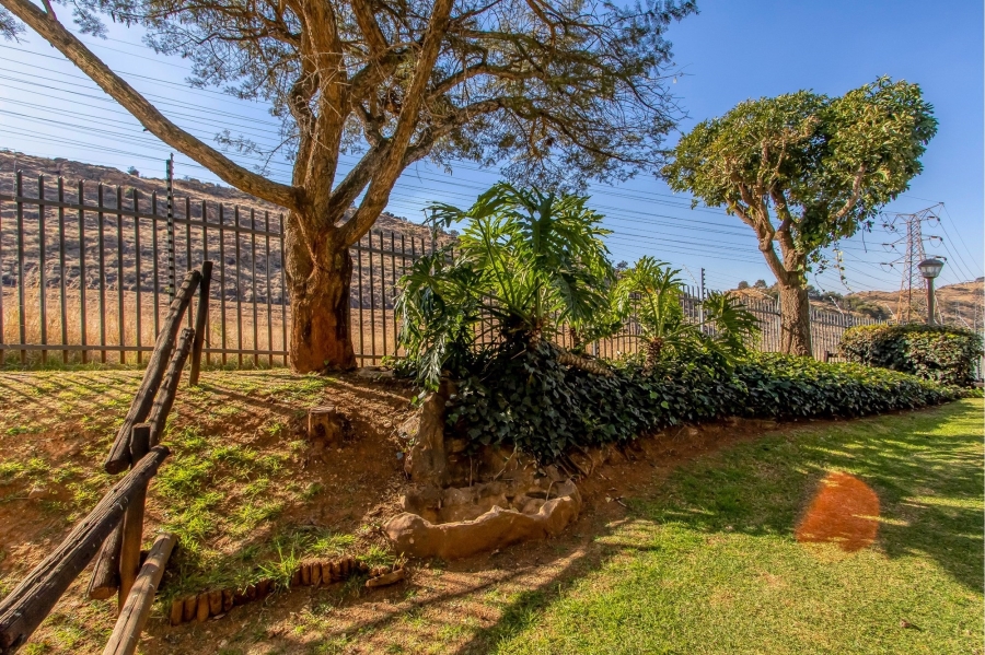 2 Bedroom Property for Sale in Westdene Gauteng