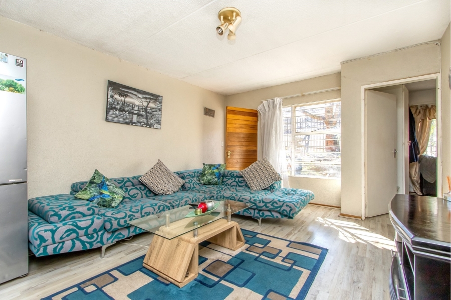 2 Bedroom Property for Sale in Westdene Gauteng