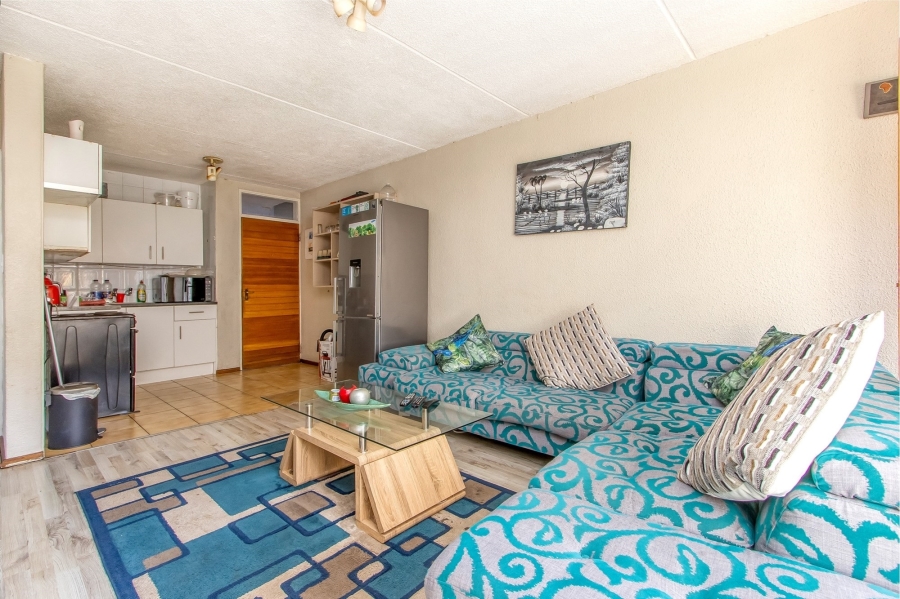 2 Bedroom Property for Sale in Westdene Gauteng