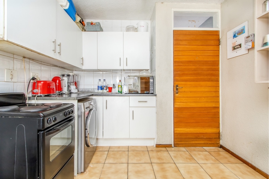 2 Bedroom Property for Sale in Westdene Gauteng