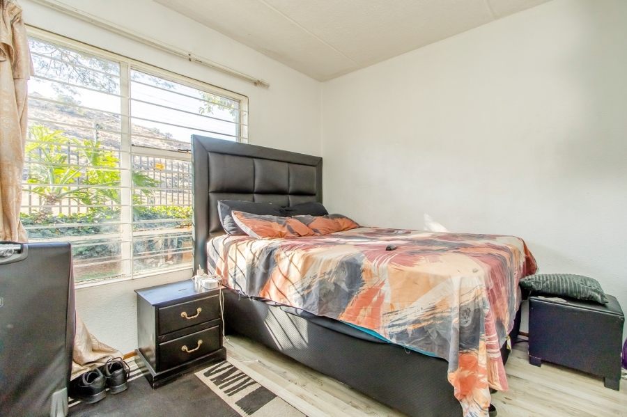 2 Bedroom Property for Sale in Westdene Gauteng