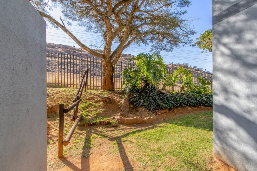 2 Bedroom Property for Sale in Westdene Gauteng