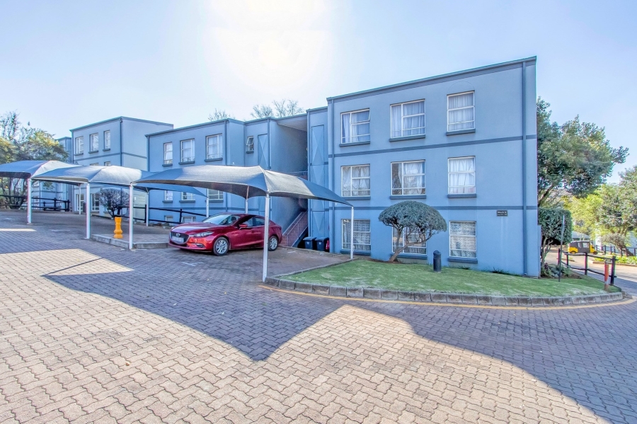 2 Bedroom Property for Sale in Westdene Gauteng