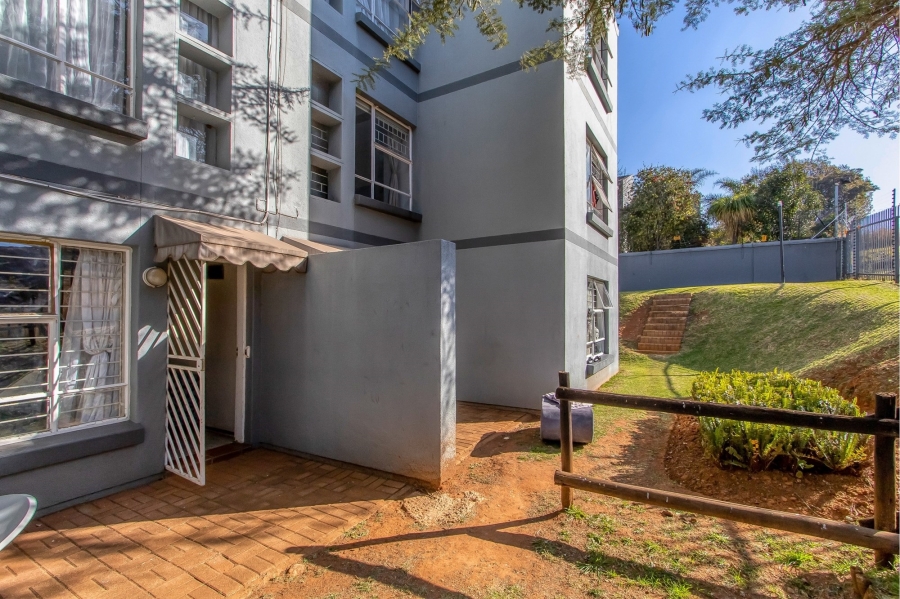 2 Bedroom Property for Sale in Westdene Gauteng