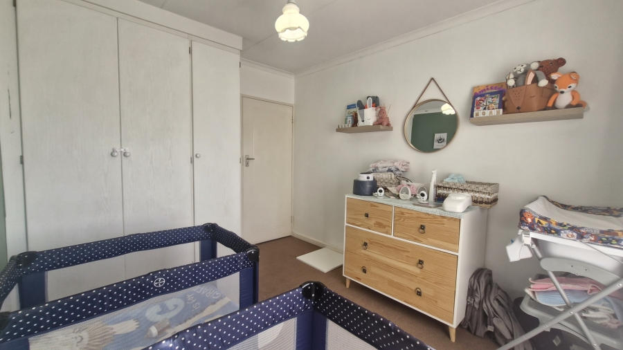 2 Bedroom Property for Sale in Rooihuiskraal North Gauteng