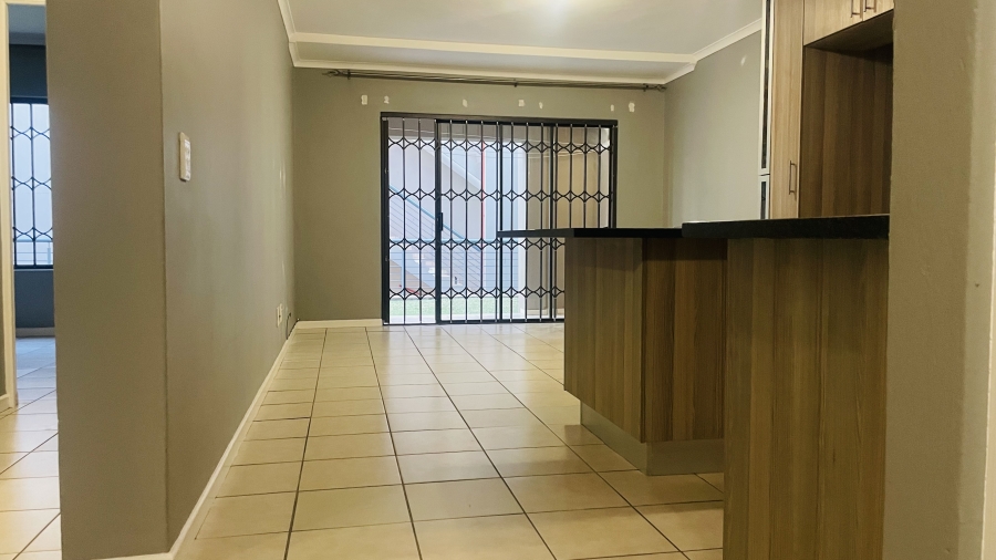 To Let 3 Bedroom Property for Rent in Ruimsig Gauteng