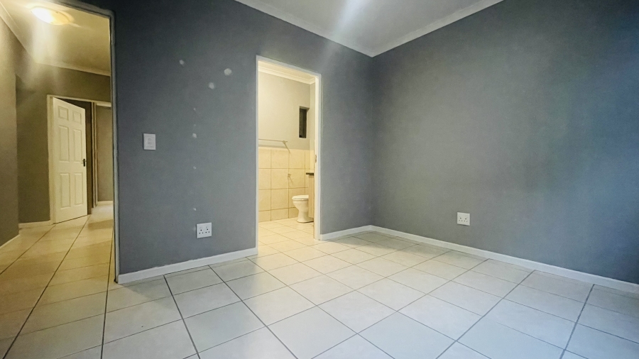 To Let 3 Bedroom Property for Rent in Ruimsig Gauteng