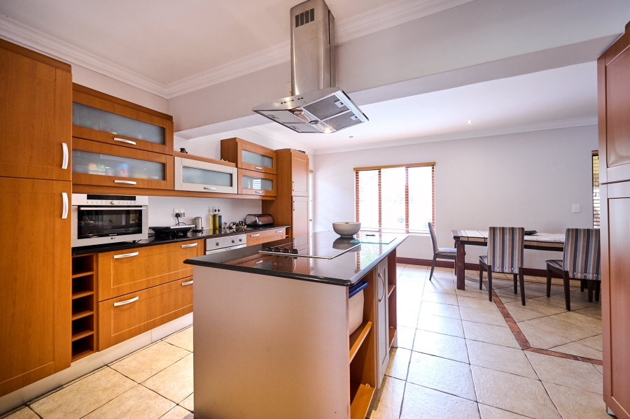 3 Bedroom Property for Sale in Sunninghill Gauteng