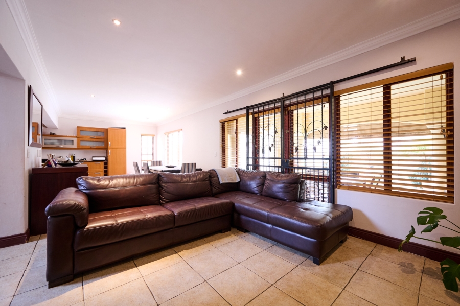 3 Bedroom Property for Sale in Sunninghill Gauteng