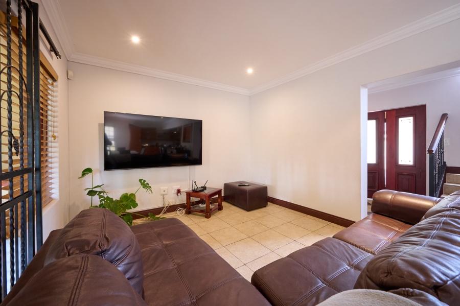 3 Bedroom Property for Sale in Sunninghill Gauteng