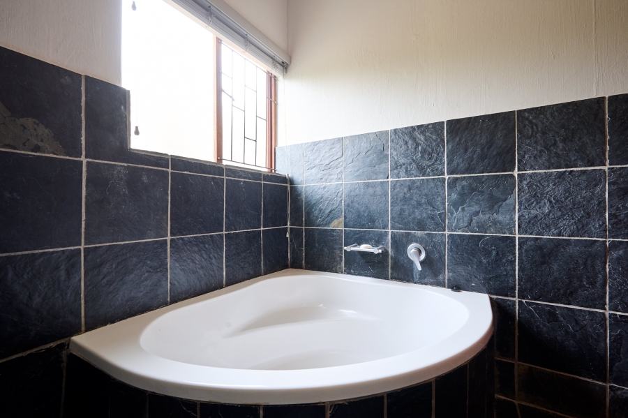 3 Bedroom Property for Sale in Sunninghill Gauteng