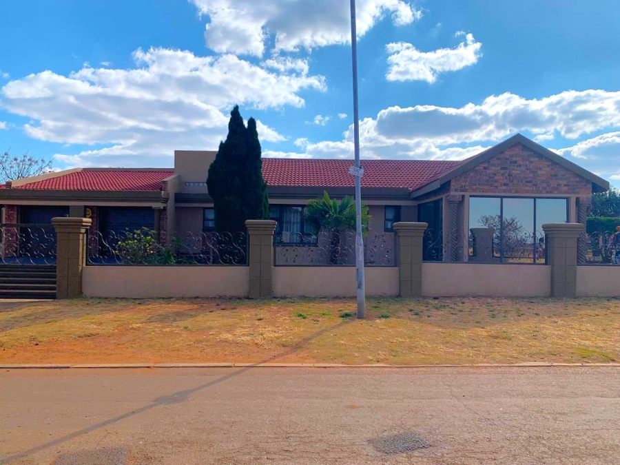 3 Bedroom Property for Sale in Meyerton Park Gauteng