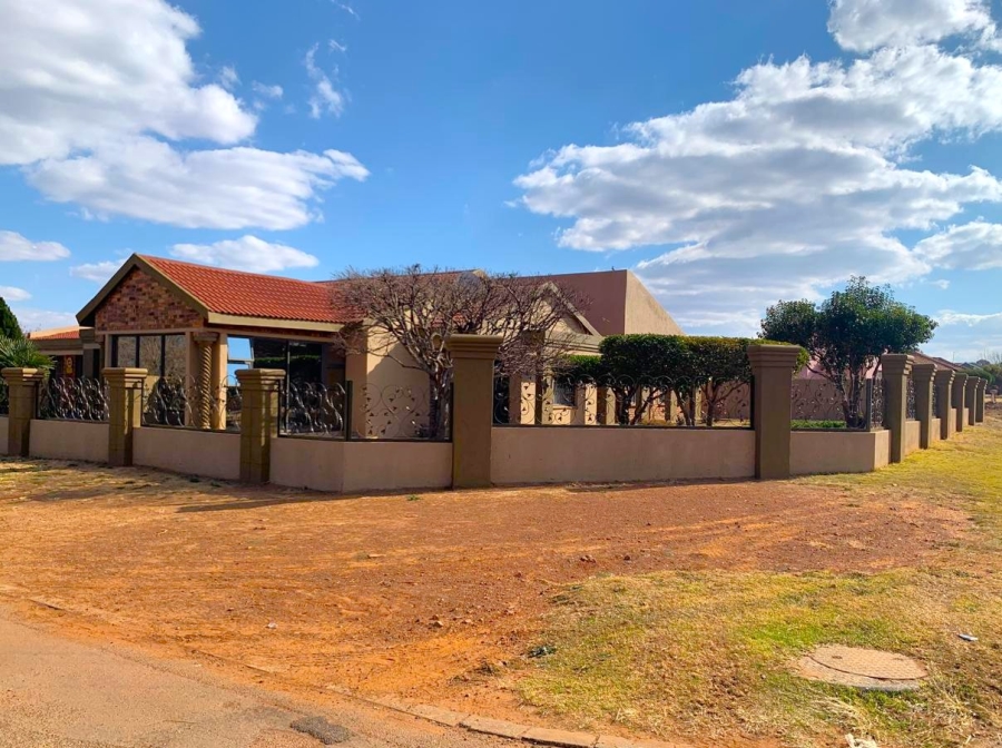 3 Bedroom Property for Sale in Meyerton Park Gauteng