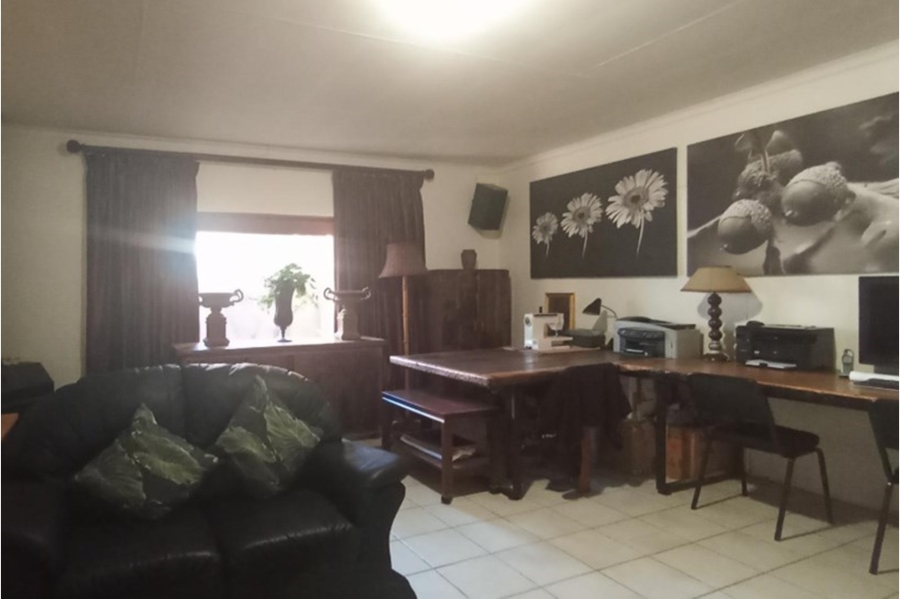 4 Bedroom Property for Sale in Silver Lakes Golf Estate Gauteng