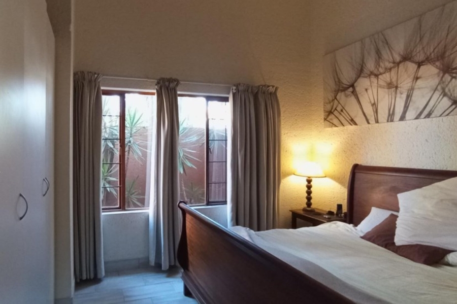 4 Bedroom Property for Sale in Silver Lakes Golf Estate Gauteng