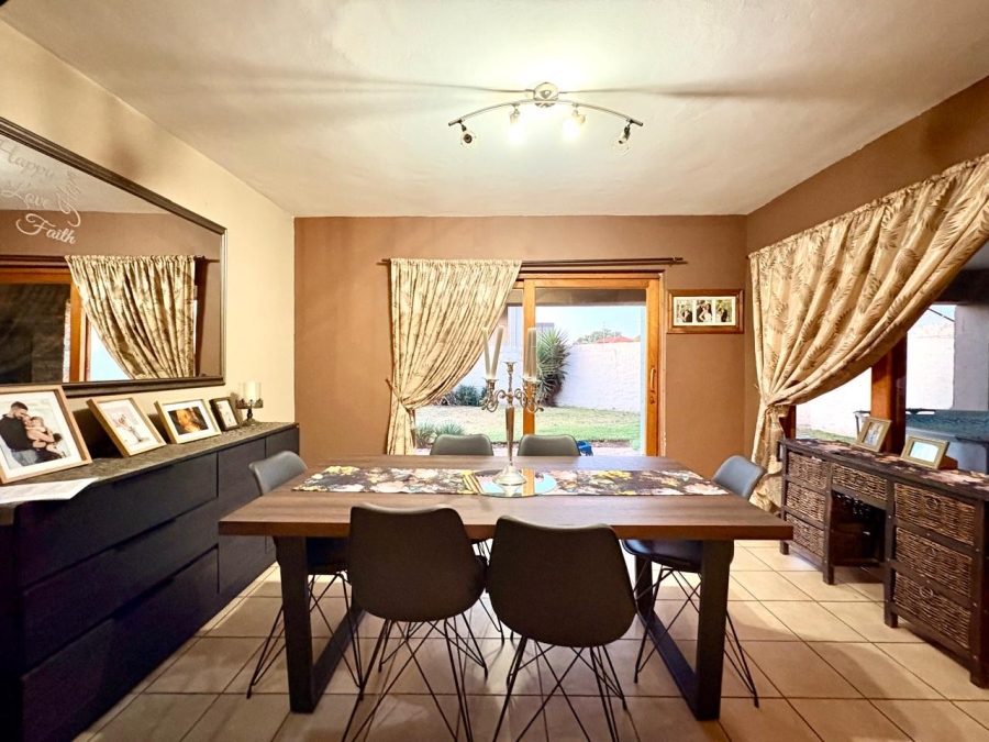 3 Bedroom Property for Sale in Sonneveld Gauteng