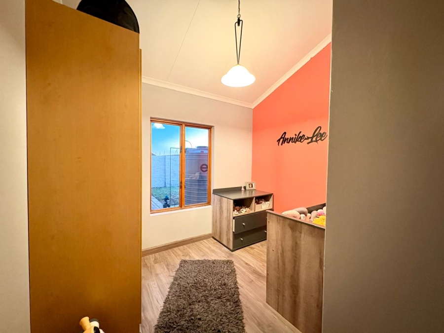 3 Bedroom Property for Sale in Sonneveld Gauteng
