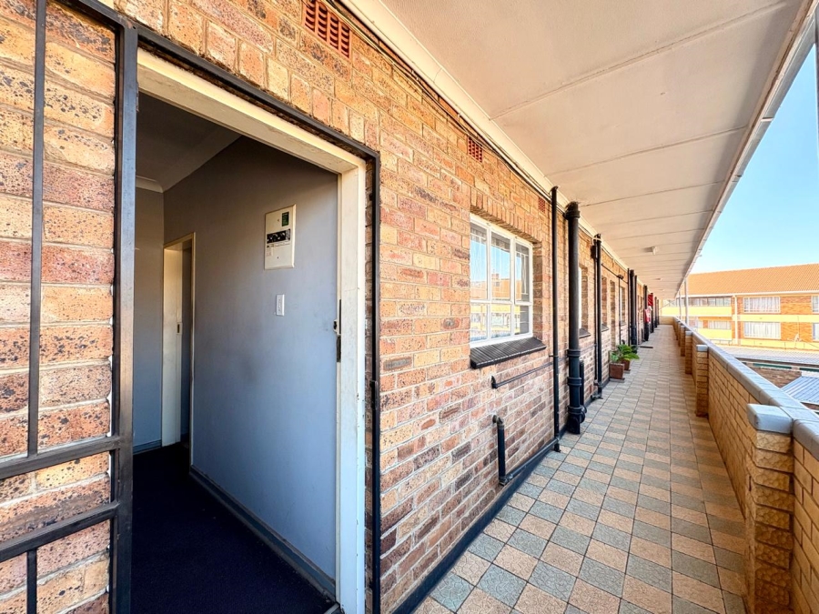 1 Bedroom Property for Sale in Benoni Central Gauteng