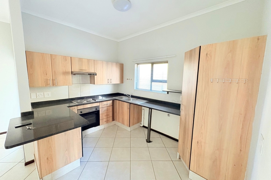 To Let 2 Bedroom Property for Rent in Goedeburg Gauteng