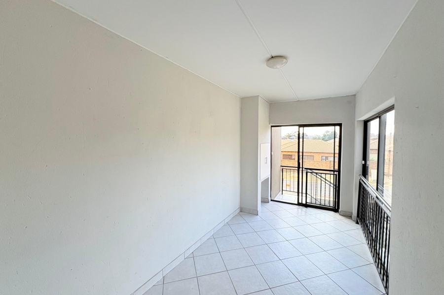 To Let 2 Bedroom Property for Rent in Goedeburg Gauteng
