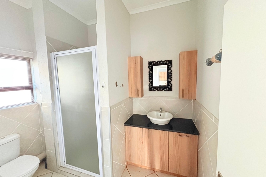 To Let 2 Bedroom Property for Rent in Goedeburg Gauteng