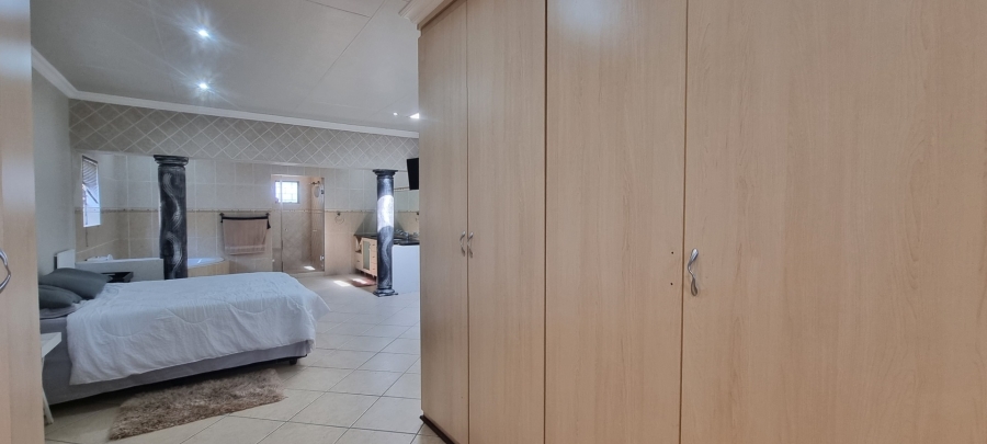3 Bedroom Property for Sale in Sunward Park Gauteng