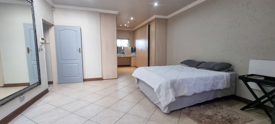 3 Bedroom Property for Sale in Sunward Park Gauteng