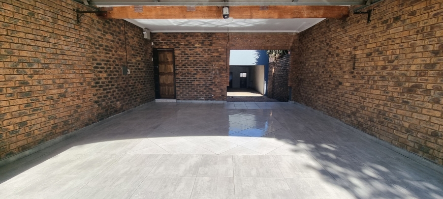 3 Bedroom Property for Sale in Sunward Park Gauteng