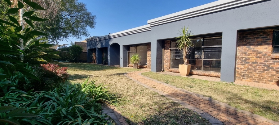 3 Bedroom Property for Sale in Sunward Park Gauteng