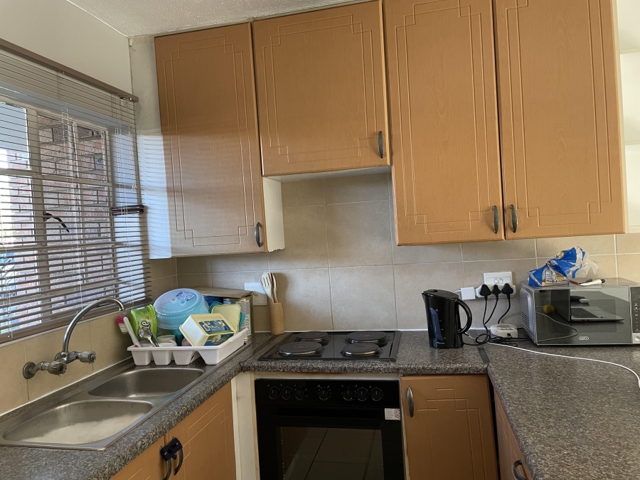 2 Bedroom Property for Sale in Noordwyk Gauteng