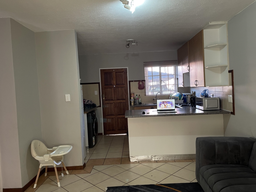 2 Bedroom Property for Sale in Noordwyk Gauteng