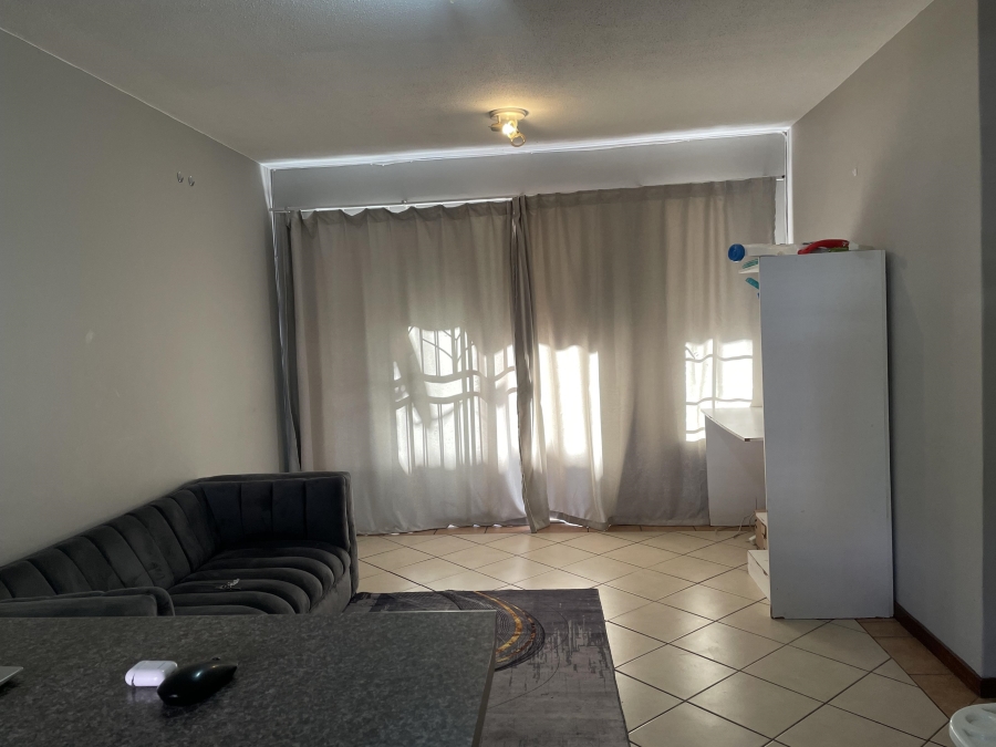 2 Bedroom Property for Sale in Noordwyk Gauteng