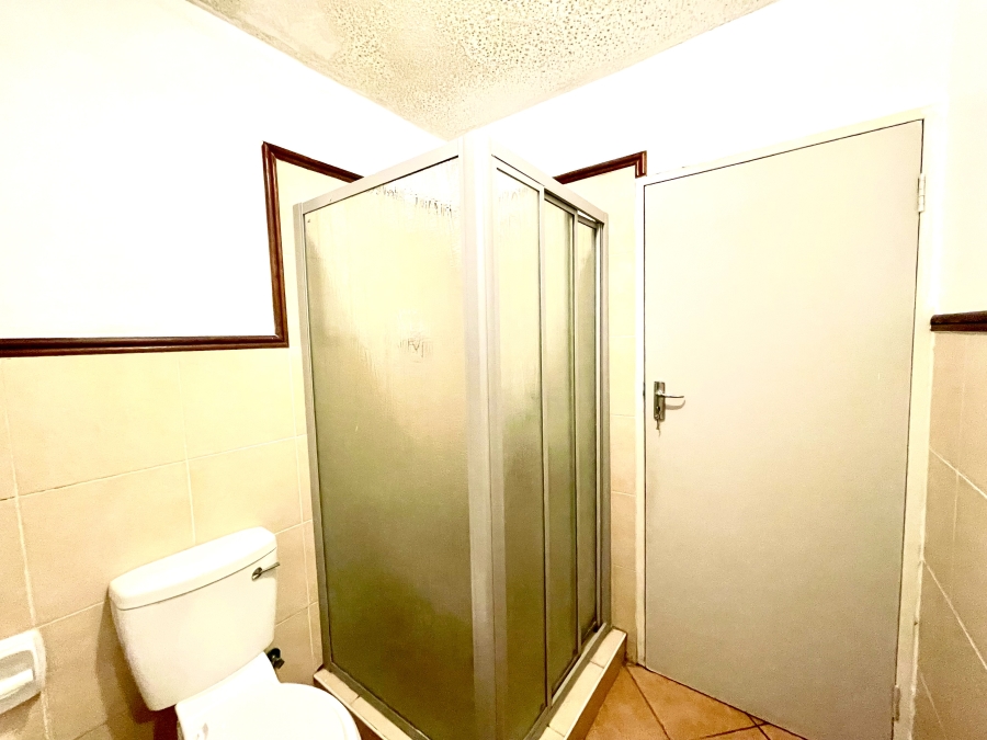 2 Bedroom Property for Sale in Noordwyk Gauteng