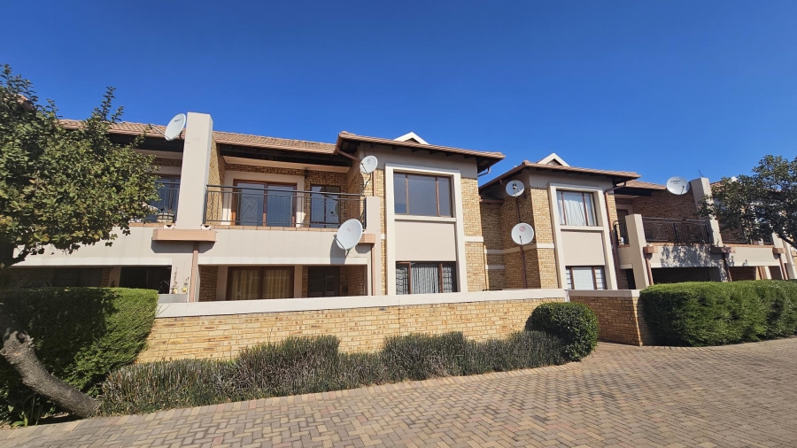 To Let 2 Bedroom Property for Rent in Sonneveld Gauteng