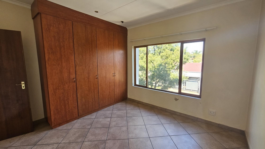 To Let 2 Bedroom Property for Rent in Sonneveld Gauteng