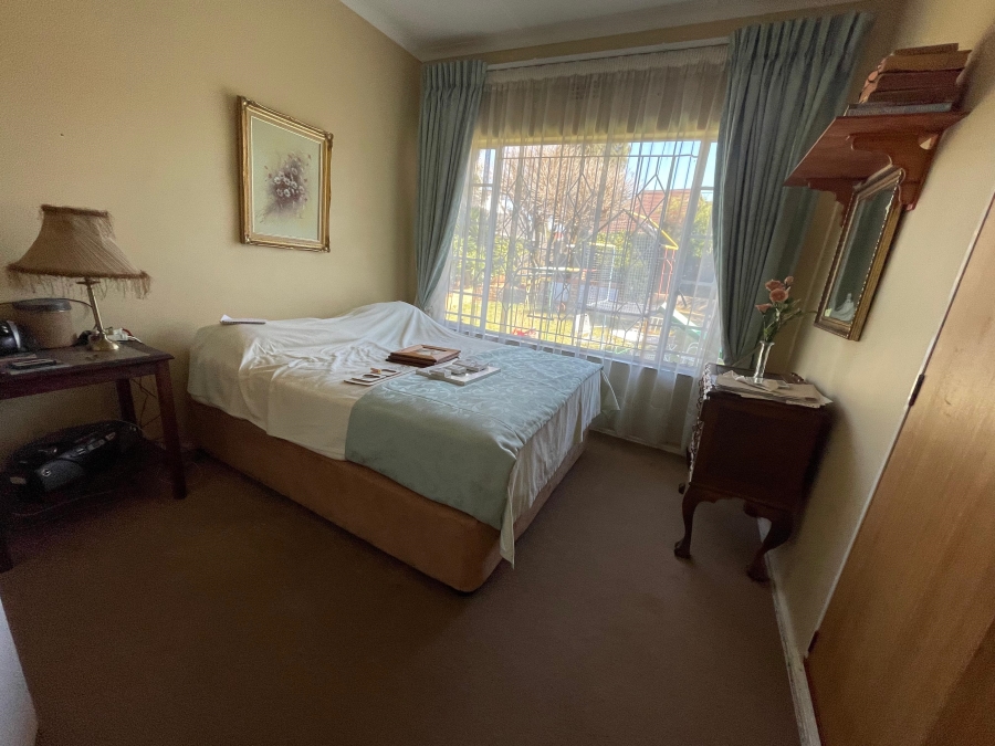 5 Bedroom Property for Sale in Witpoortjie Gauteng