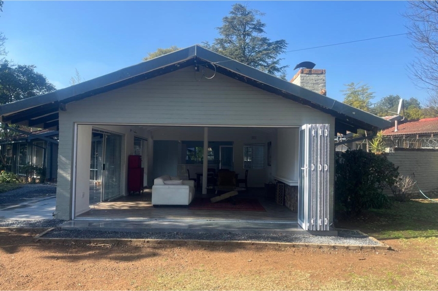 To Let 3 Bedroom Property for Rent in Bryanston Gauteng