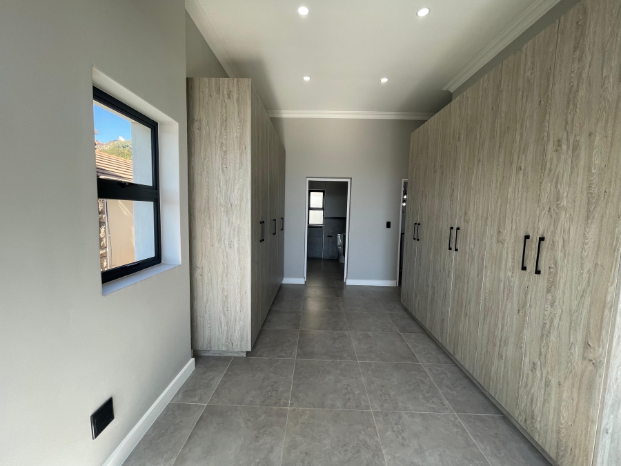 3 Bedroom Property for Sale in Roodekrans Gauteng