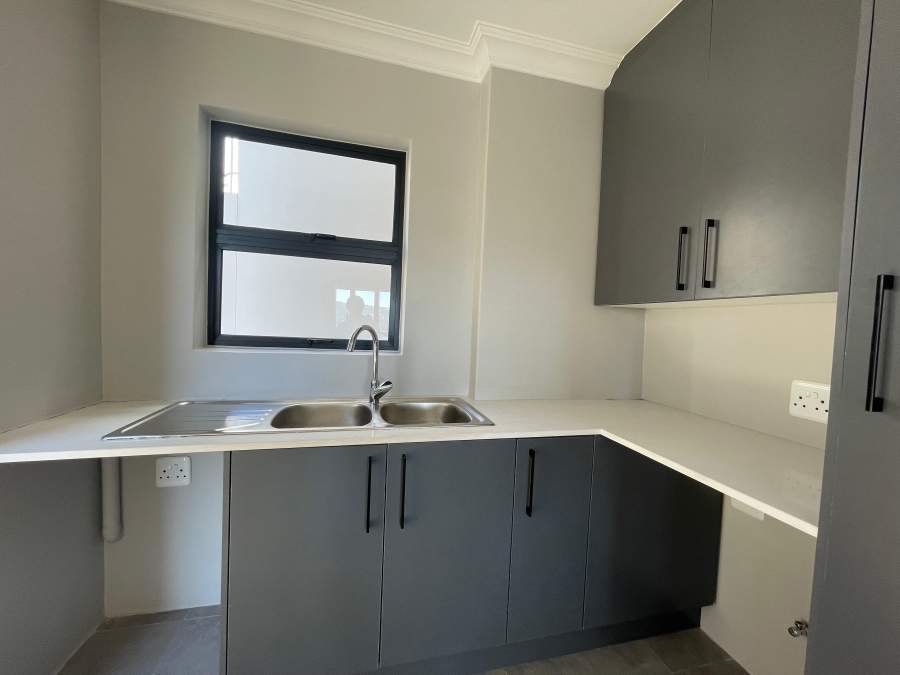 3 Bedroom Property for Sale in Roodekrans Gauteng