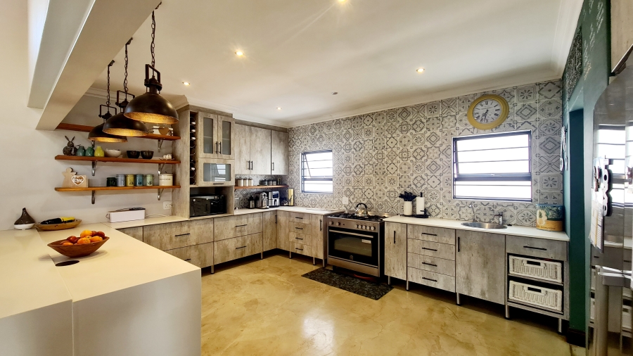 3 Bedroom Property for Sale in Leeuwfontein Gauteng