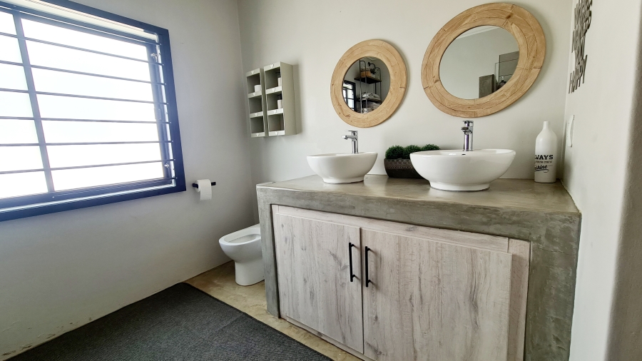 3 Bedroom Property for Sale in Leeuwfontein Gauteng