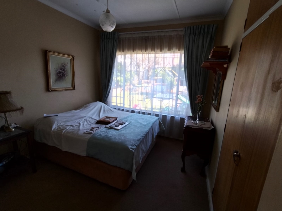 5 Bedroom Property for Sale in Witpoortjie Gauteng
