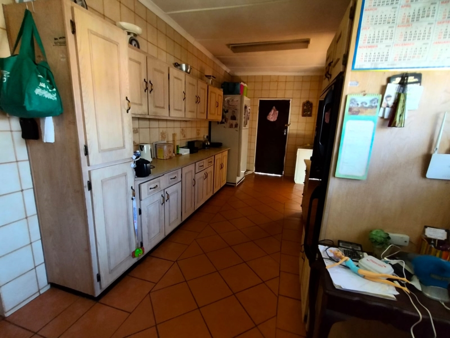5 Bedroom Property for Sale in Witpoortjie Gauteng