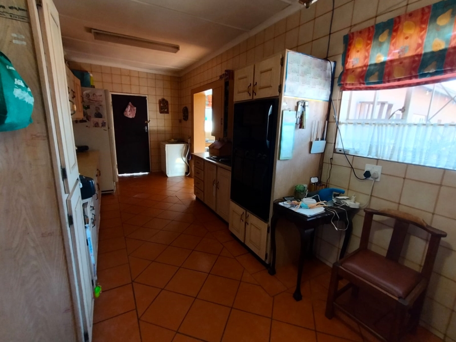 5 Bedroom Property for Sale in Witpoortjie Gauteng