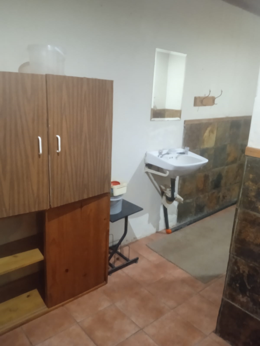 6 Bedroom Property for Sale in Kaydale Gauteng