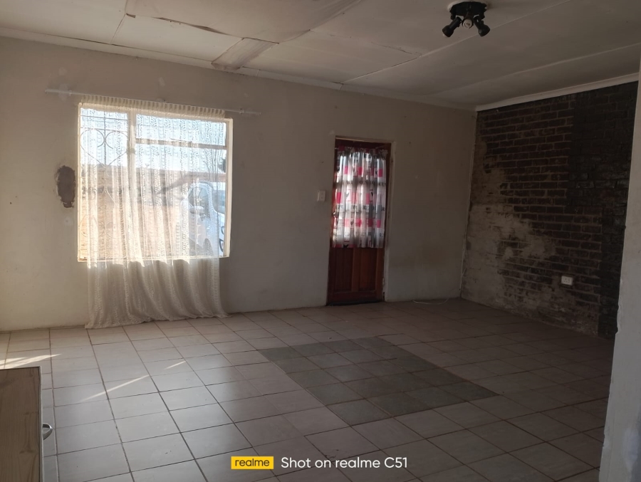 6 Bedroom Property for Sale in Kaydale Gauteng