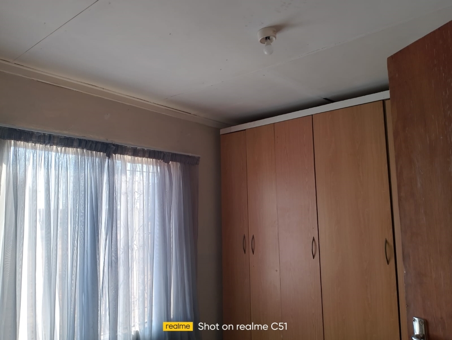 6 Bedroom Property for Sale in Kaydale Gauteng