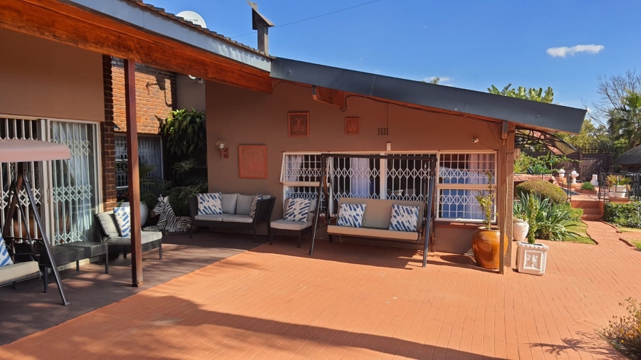 4 Bedroom Property for Sale in Rant En Dal Gauteng